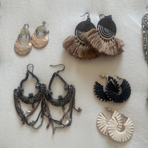 Earring Bundle - Picture 3 of 7